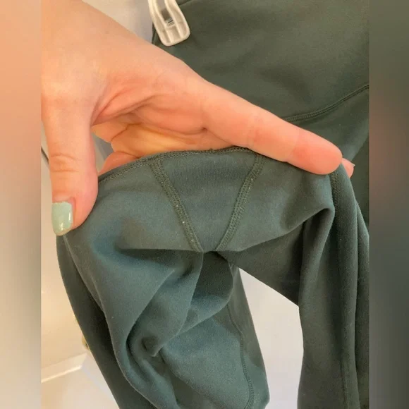 Fabletics powerhold dark green capri leggings 17” waist fits like an XL - Picture 4 of 5
